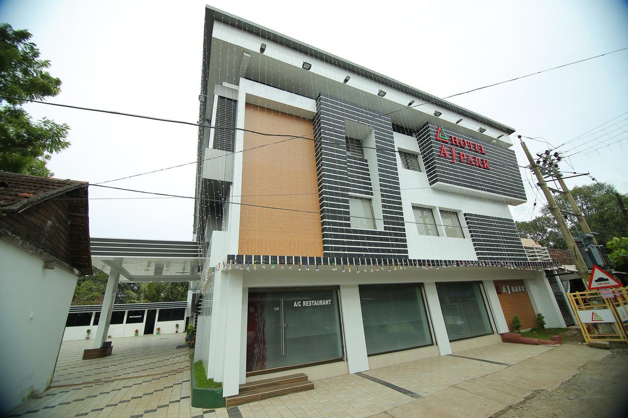 Hotel A J Park Alappuzha Eksteriør bilde
