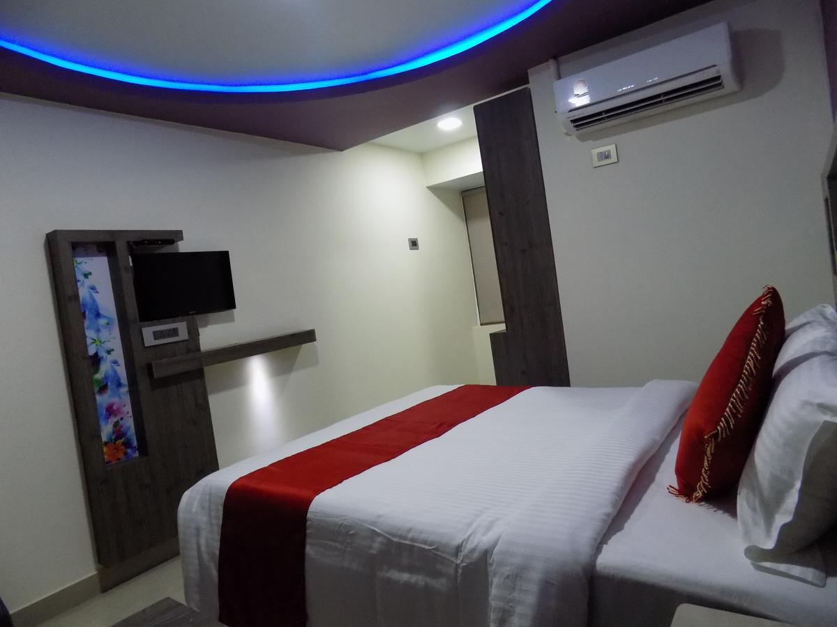 Hotel A J Park Alappuzha Eksteriør bilde