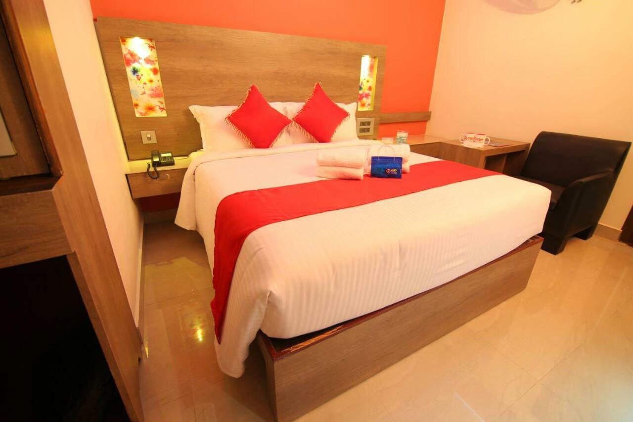 Hotel A J Park Alappuzha Eksteriør bilde